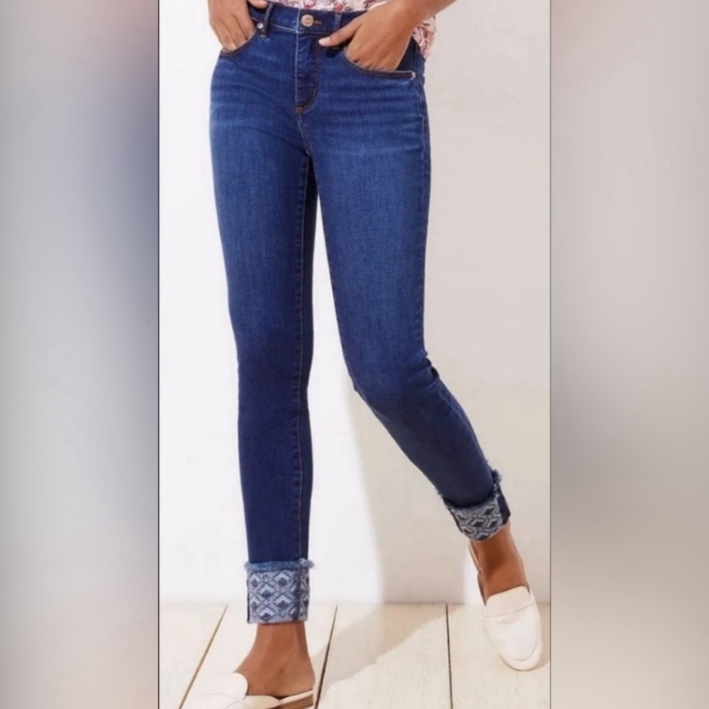 LOFT size 28 cuffed jeans